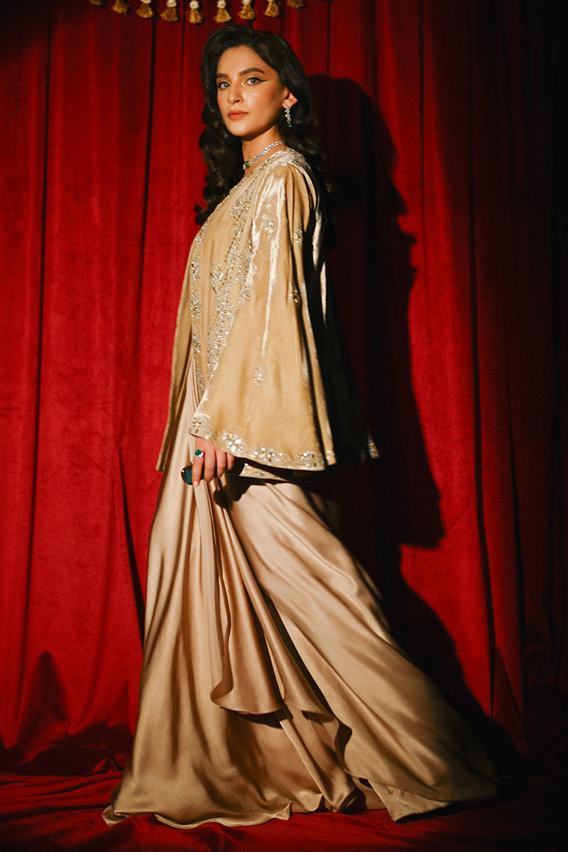 Ansab Jahangir| So Hot - Luxury Velvets '25 - Selin