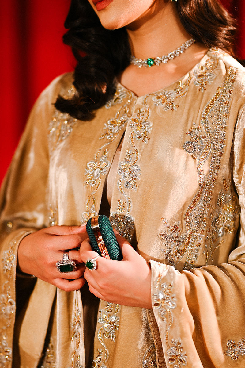 Ansab Jahangir| So Hot - Luxury Velvets '25 - Selin