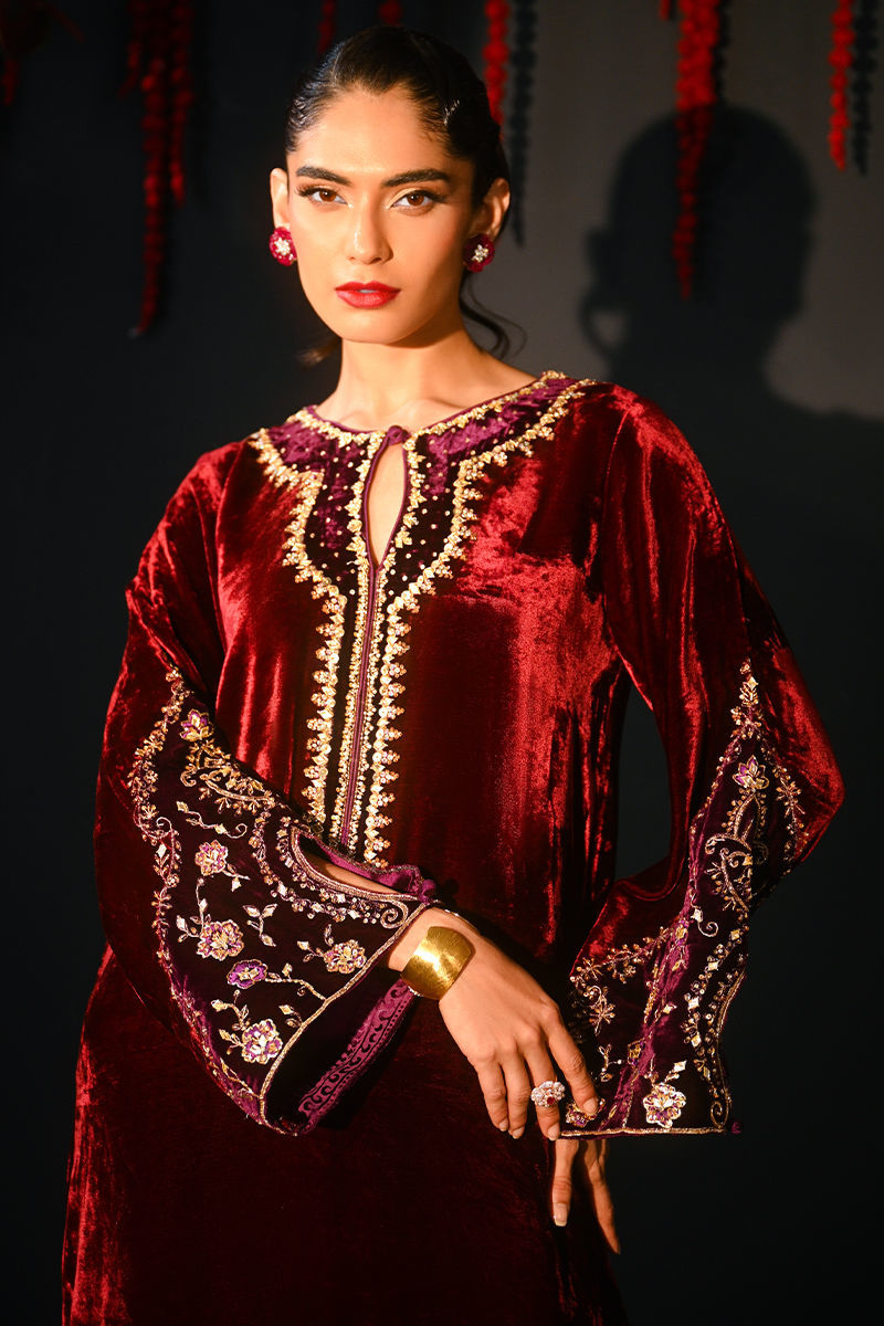 Ansab Jahangir| So Hot - Luxury Velvets '25 - Aydin