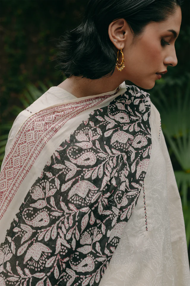 Zara Shahjahan Handcrafted Edit III SS '25 - ZR25H0716