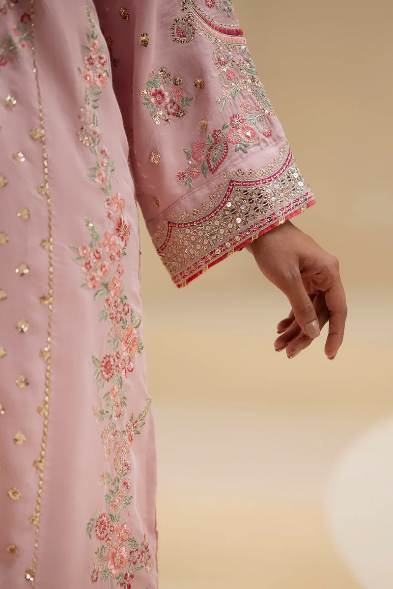 Ethnc Boutique Collection AW '25 Drop II - EMBROIDERED SUIT | E0909/104/427