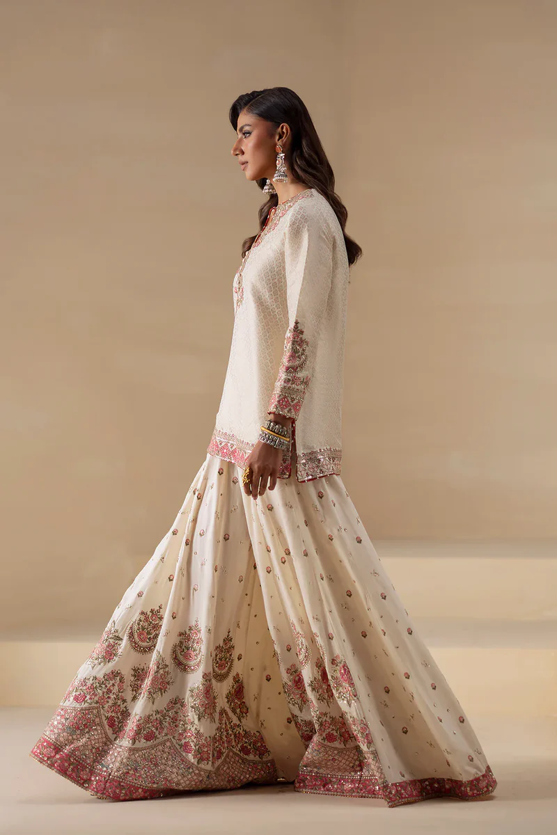 Ethnc| Boutique Collection AW '25 Drop II - EMBROIDERED SUIT | E0836/104/817