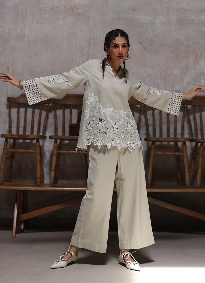 IMAGE| ELA | LINEN COLLECTION '25