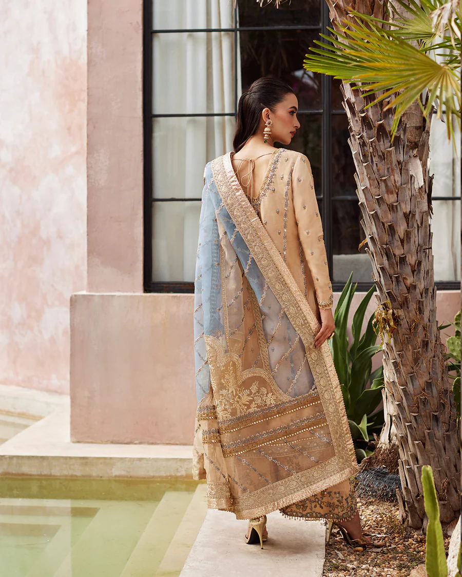 Faiza Saqlani |Yelena