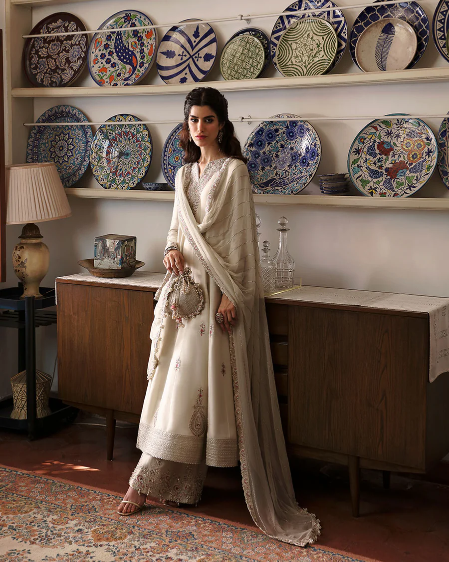 Faiza Saqlani |Sabina