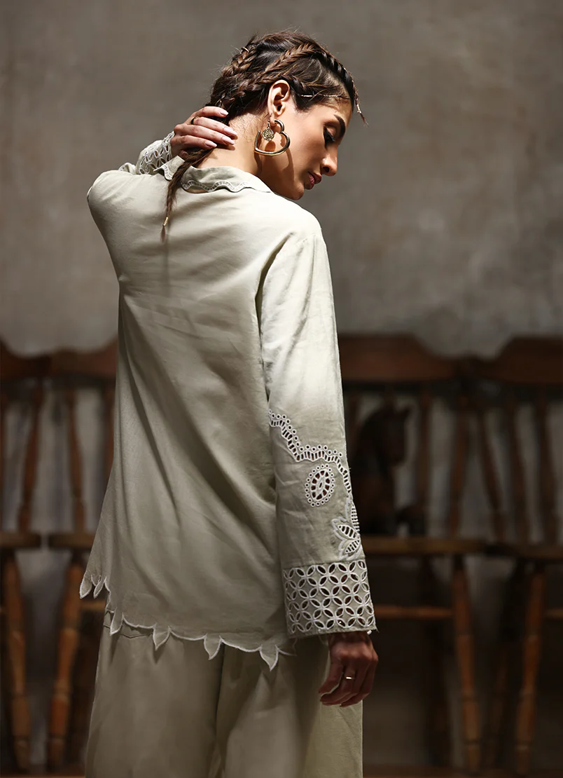 IMAGE| ELA | LINEN COLLECTION '25