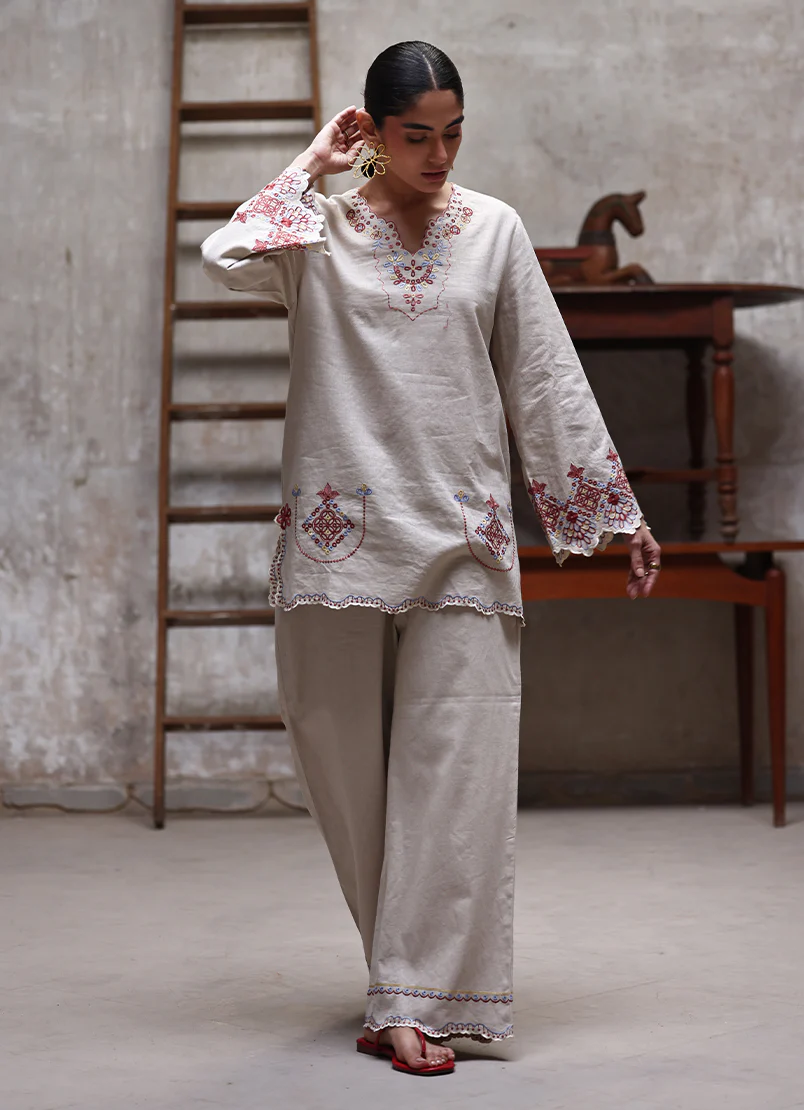 IMAGE | SAGE | LINEN COLLECTION '25