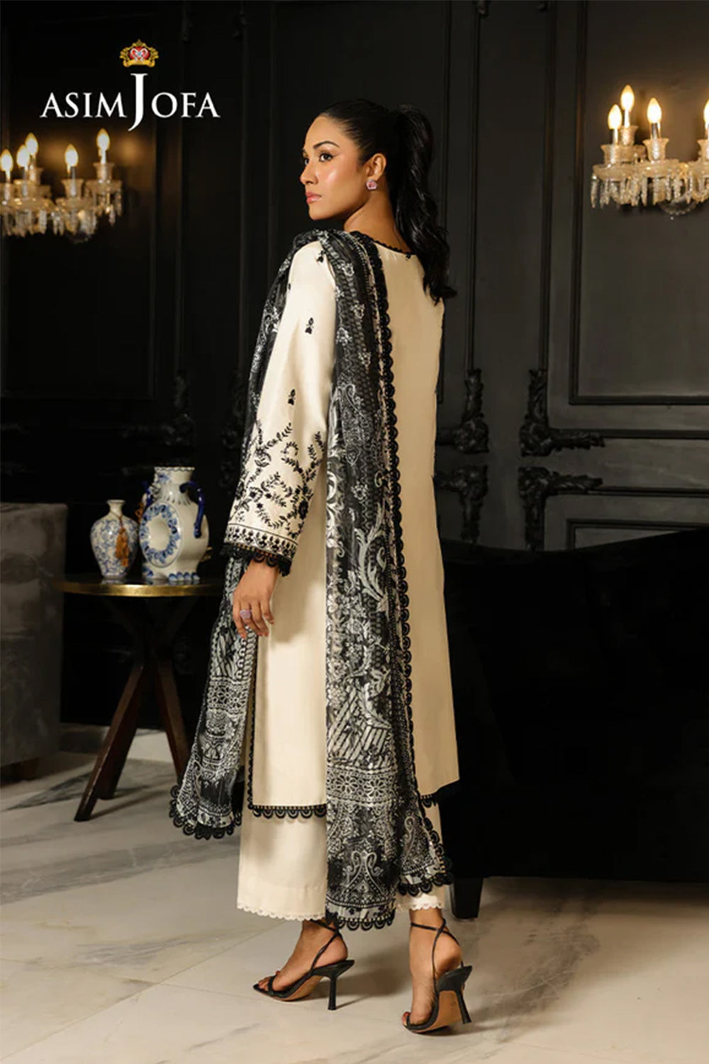 ASIM JOFA |AJMCH-02 EMBROIDERED CAMBRIC UNSTITCHED 3 PCS