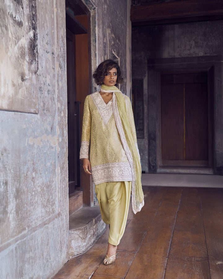 Iqbal Hussain| AW-08