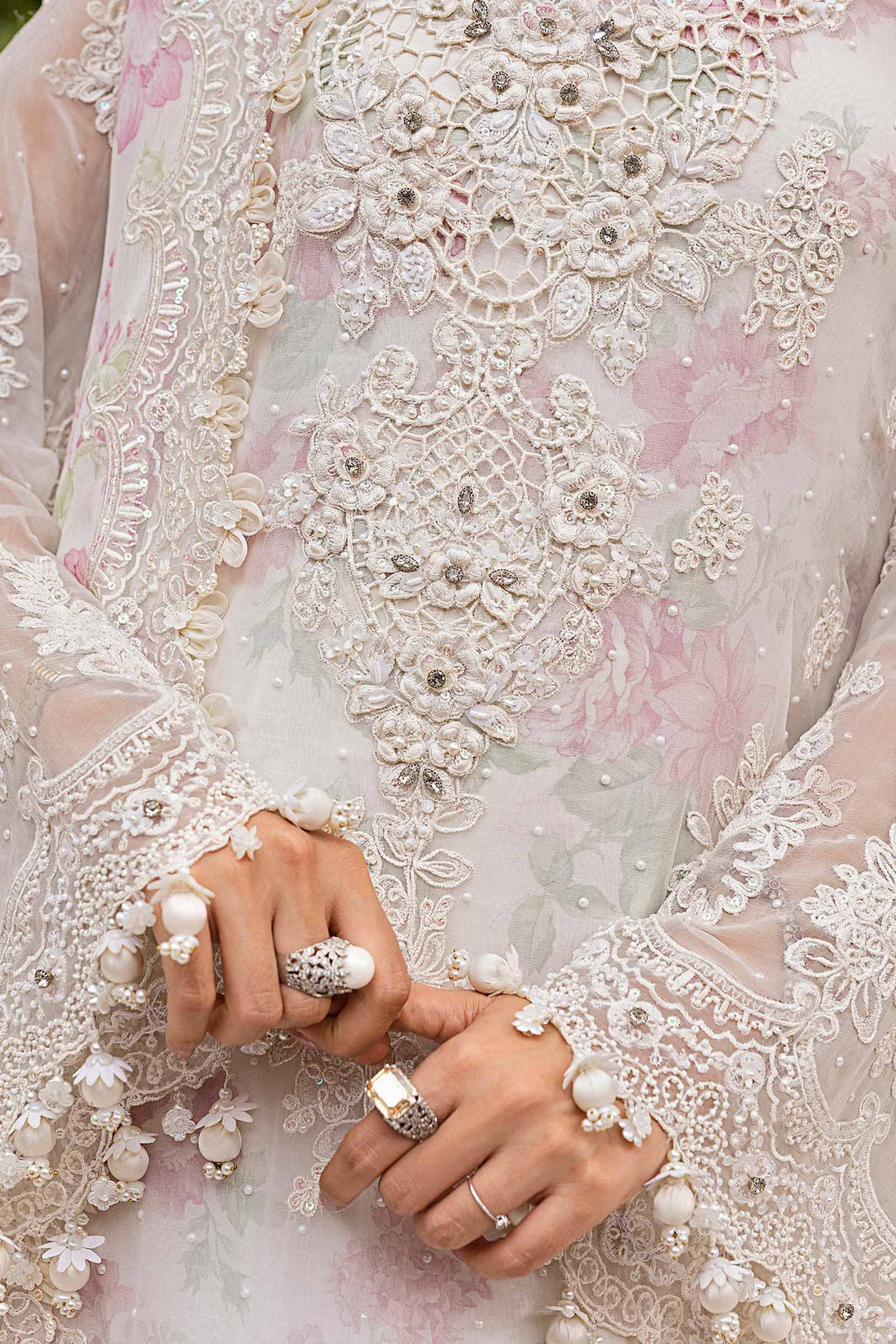 Maria b Unstitched Chiffon'25|MPC-25-101-Off White Rose