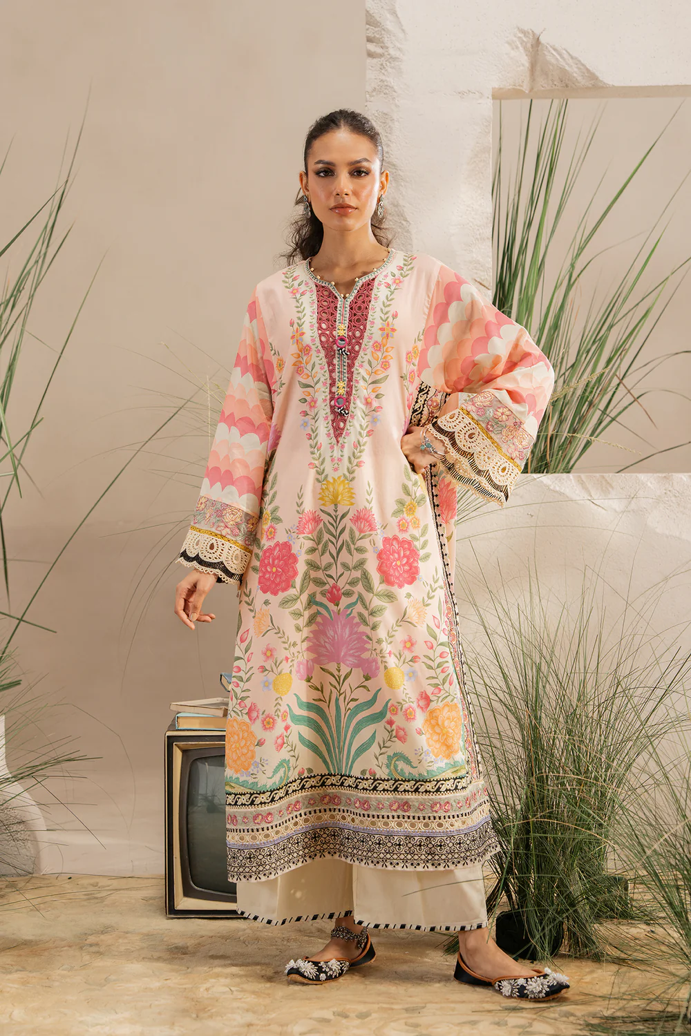 Ethnc| Rozana Floral Charm '25 Drop 7 - E3240/103/316