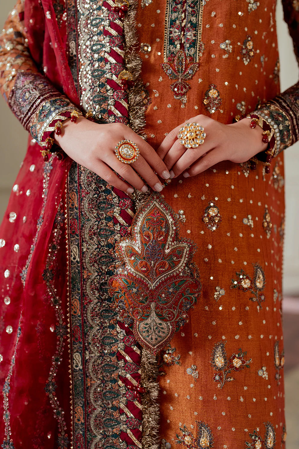 Baroque|EMBROIDERED NET CH13-01 STITCHED