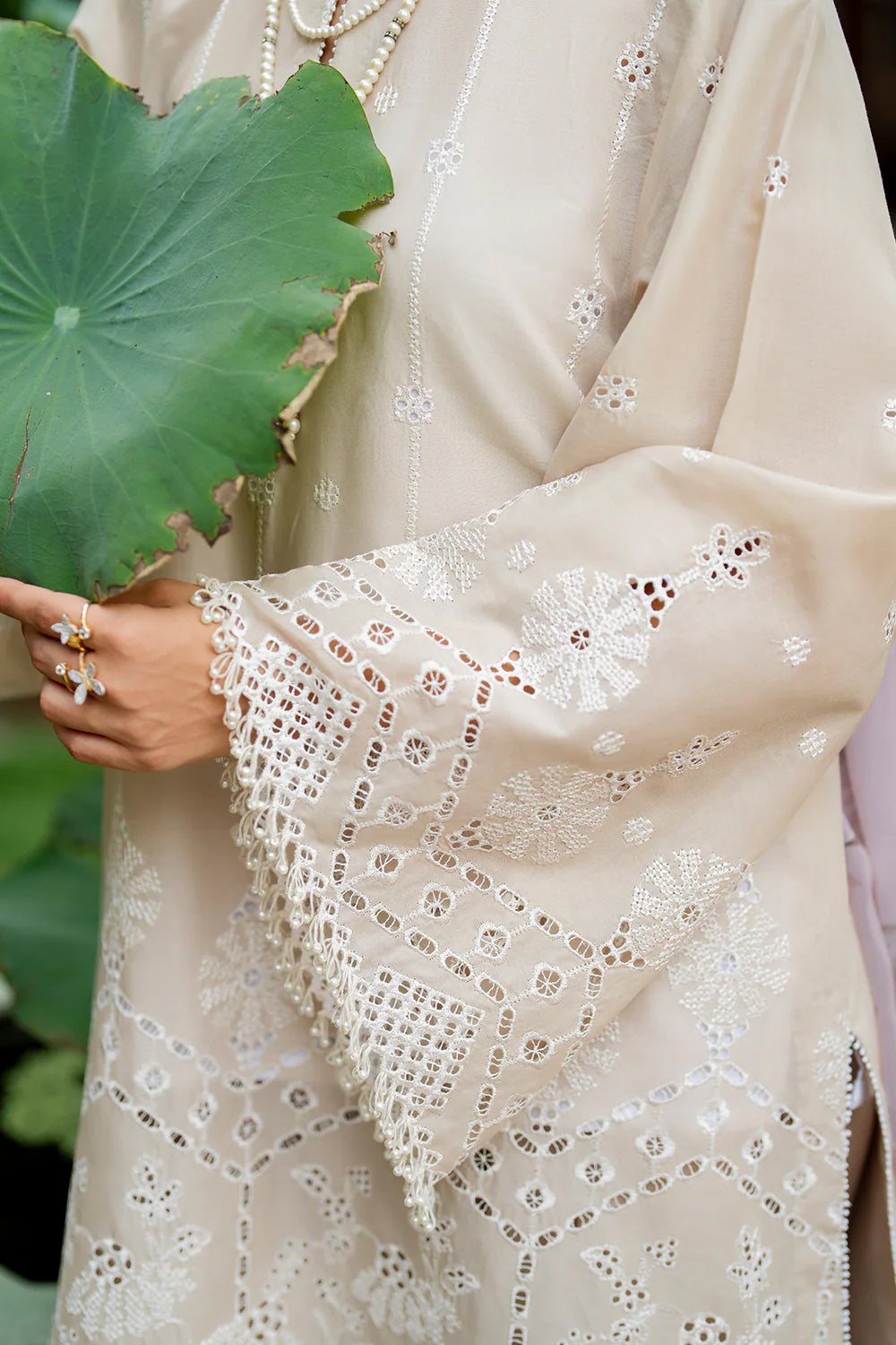 Baroque |EMBROIDERED PRINTED LAWN UF-4238