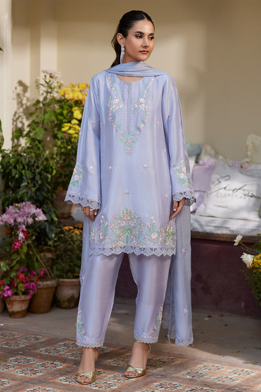 Ansab Jahangir Studio |Emilia