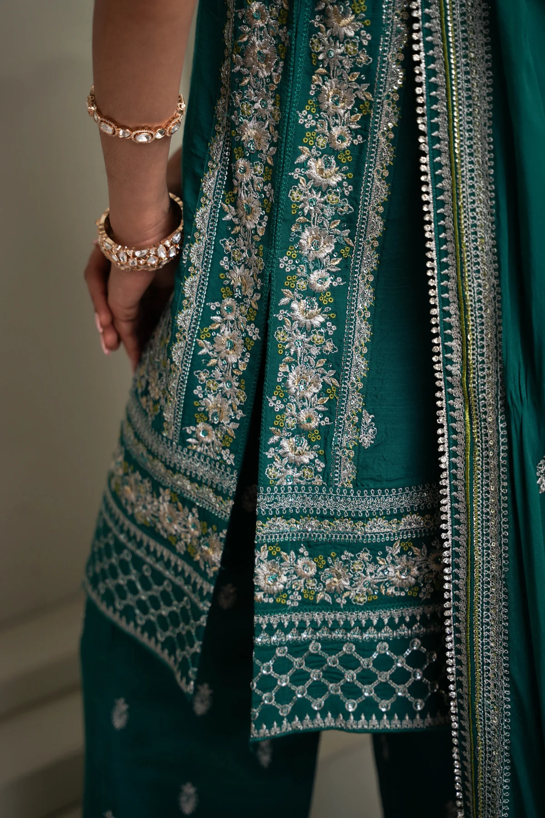 Zaib |The Wedding Shop '25 - GLEAM ZINC WEDDING EDIT 2024/2025 (NPA3-24425)