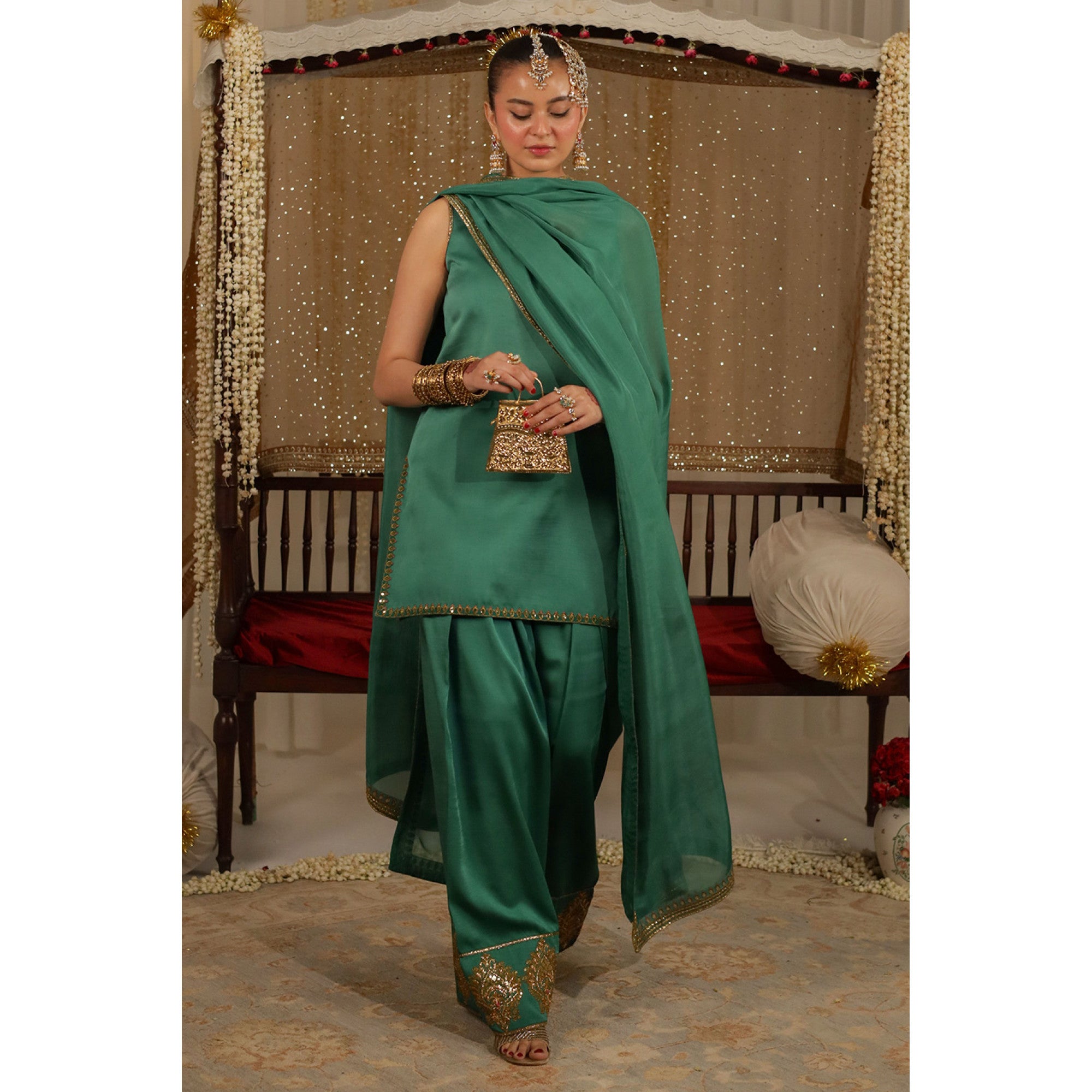 Dyot |Chamkeli' 25 -SHAMROCK GREEN OUTFIT