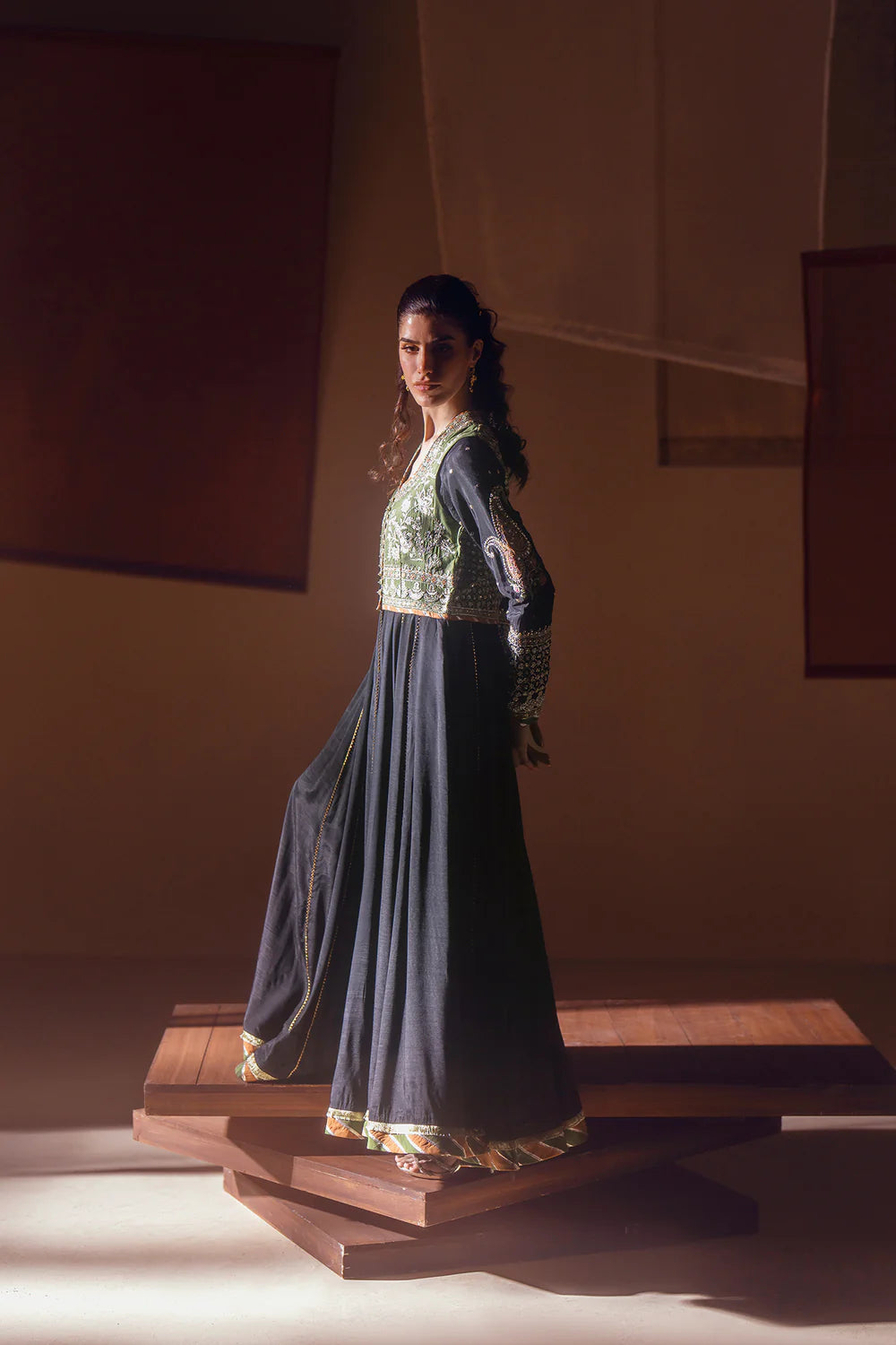 Ethnc |Boutique HS '25 Edit 08 - E0823/104/902