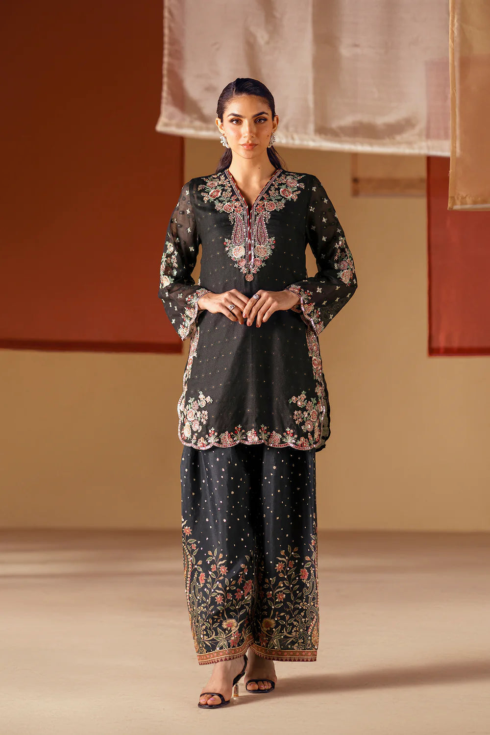 Ethnc Boutique HS '25 Edit 08 - E0832/104/902