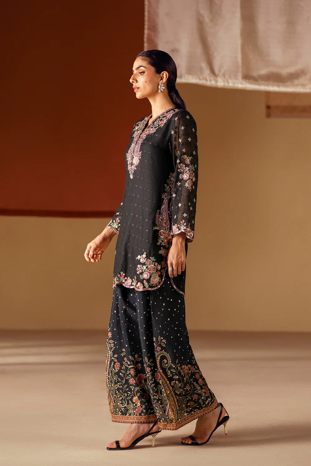 Ethnc Boutique HS '25 Edit 08 - E0832/104/902