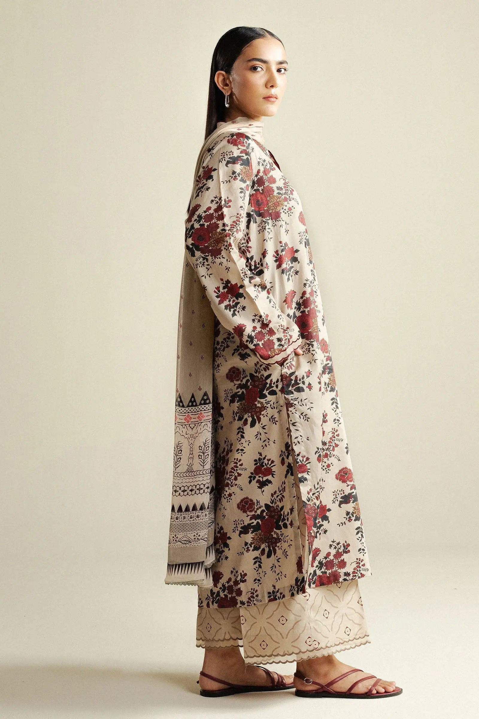 Coco By Zara Shahjahan |Prints Edit IV - Aster-4B