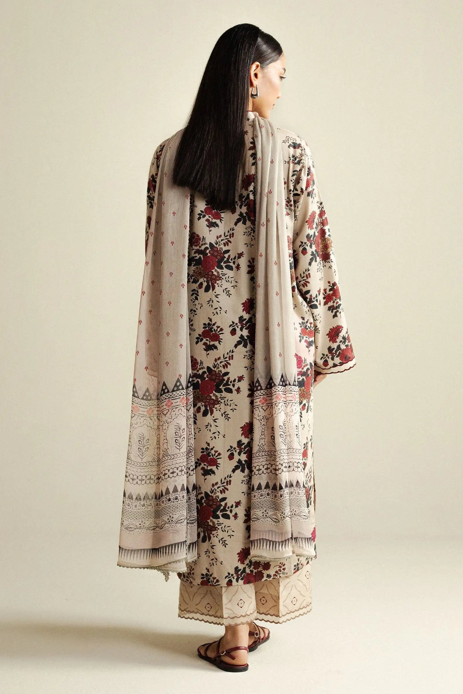 Coco By Zara Shahjahan |Prints Edit IV - Aster-4B