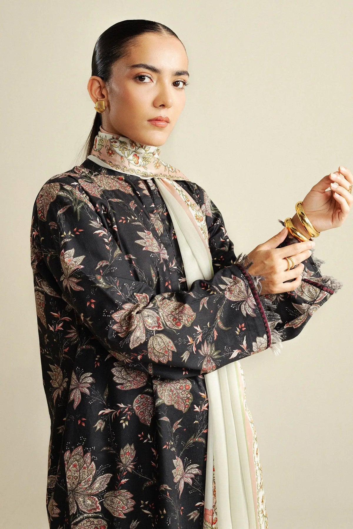 Coco By Zara Shahjahan |Prints Edit IV - Daisy-8B