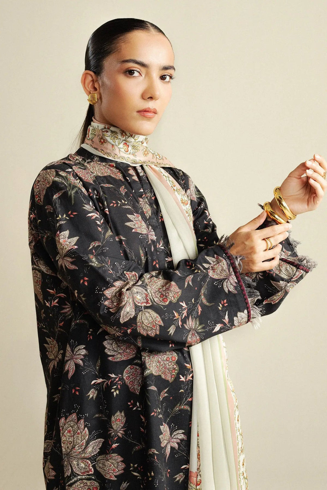 Coco By Zara Shahjahan |Prints Edit IV - Daisy-8B