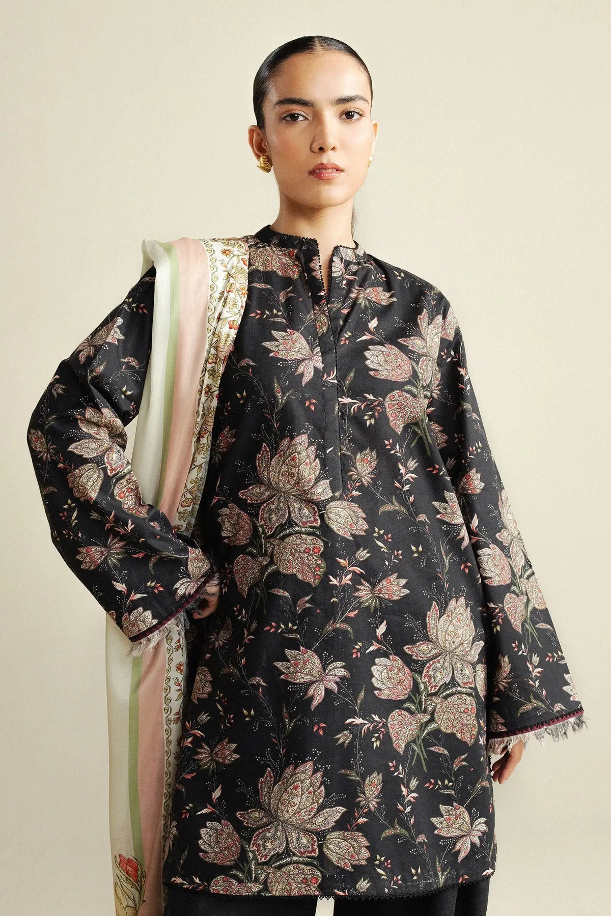 Coco By Zara Shahjahan |Prints Edit IV - Daisy-8B