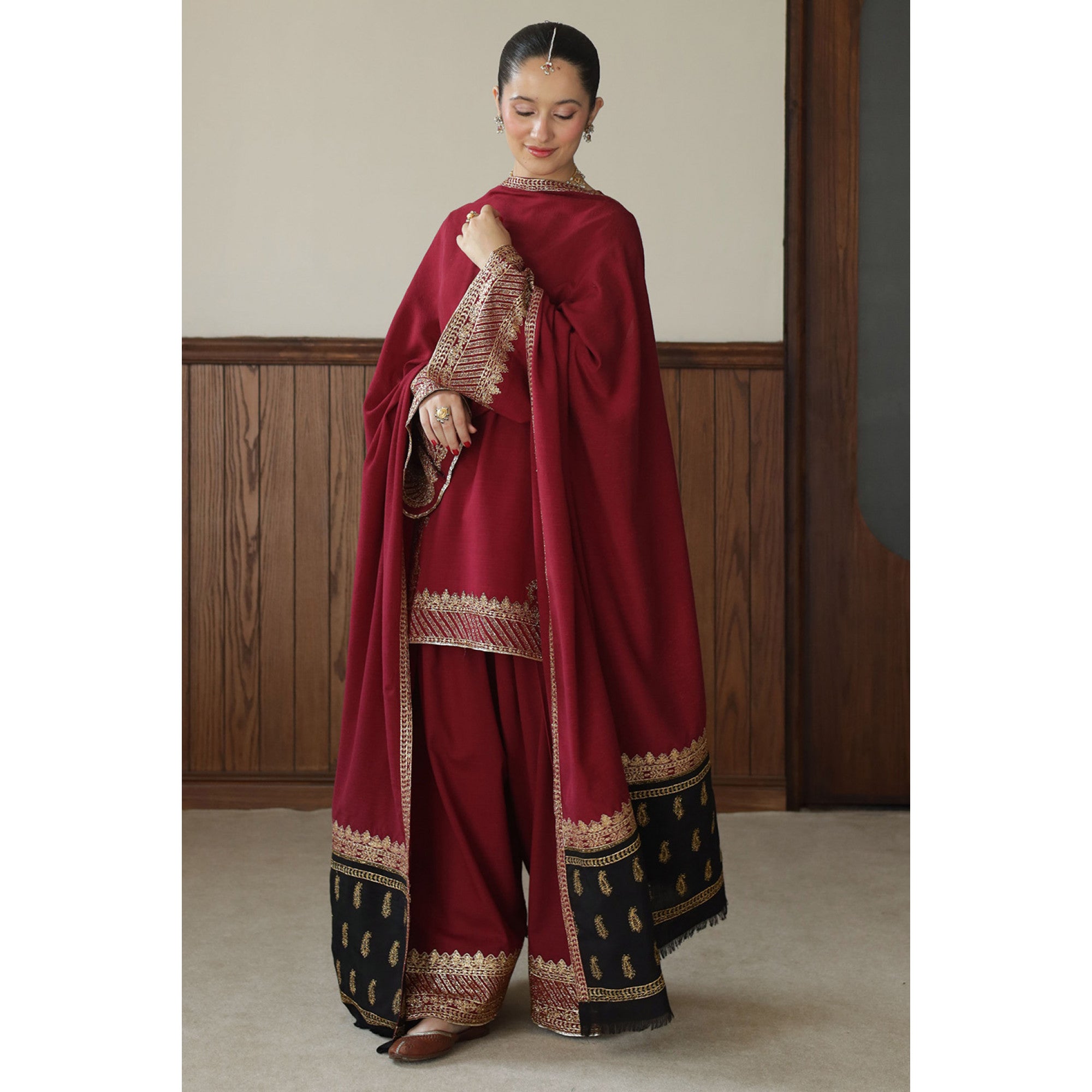 DYOT|BASHAASH'25-ANARI OUTFIT