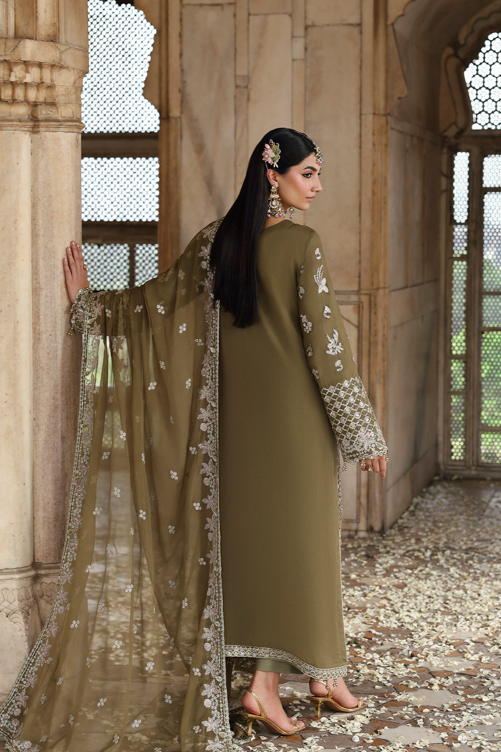 Emaan Adeel|Romanshiyyah Luxury formal'25 -OLIVEA