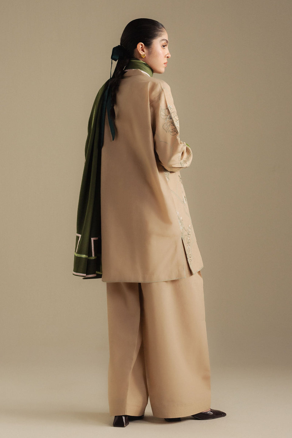 COCO BY ZARA SHAHJAHAN|WINTER UNSTITCHED'25-AMBER-1A