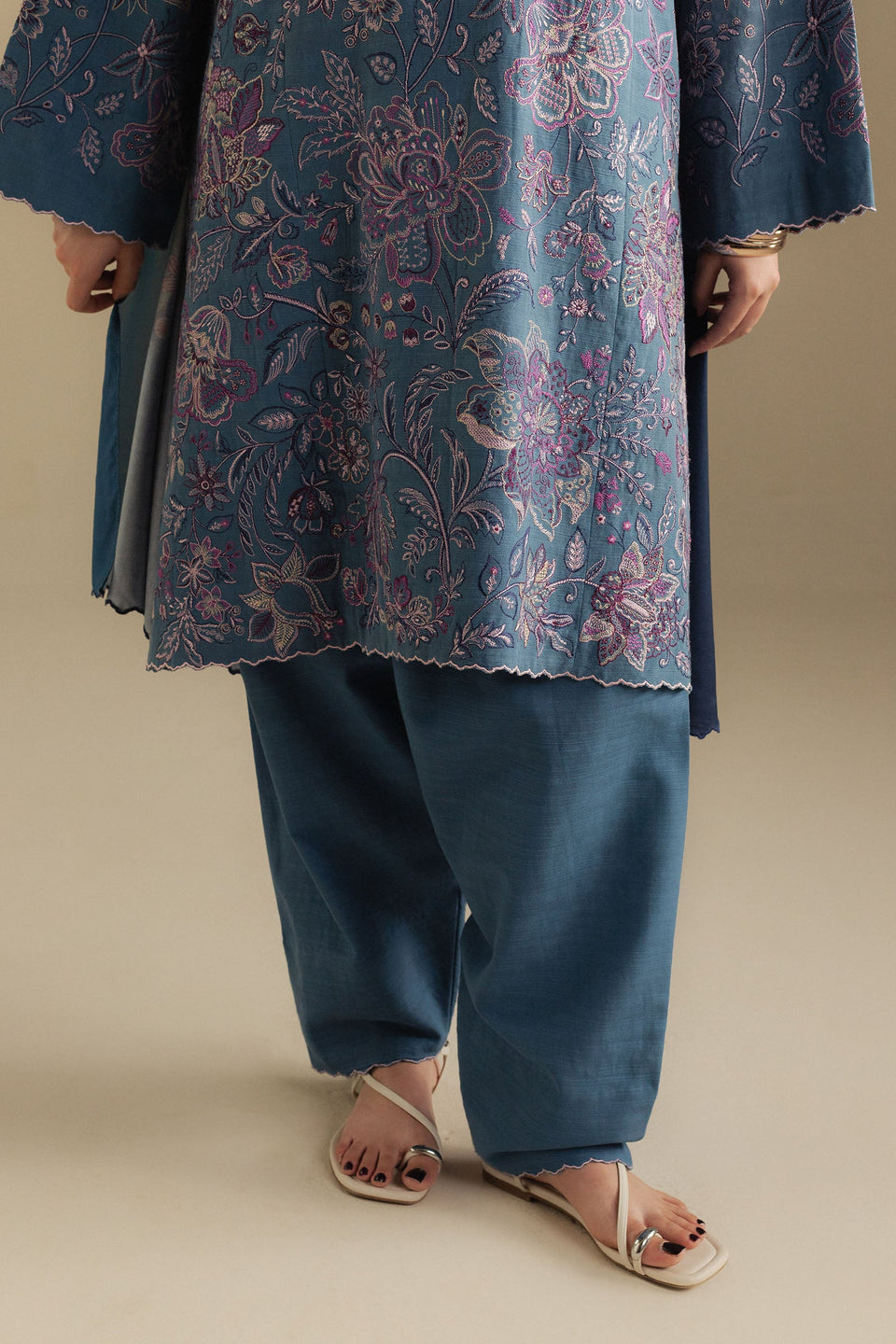 COCO BY ZARA SHAHJAHAN |WINTER UNSTITCHED'25-MIST 2B