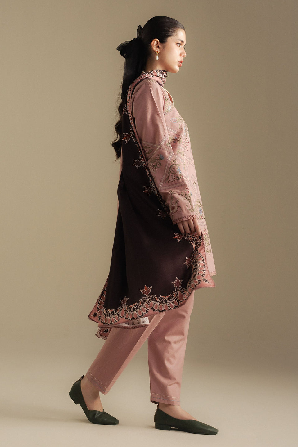 COCO BY ZARA SHAHJAHAN |WINTER UNSTITCHED'25-CORAL- 4A