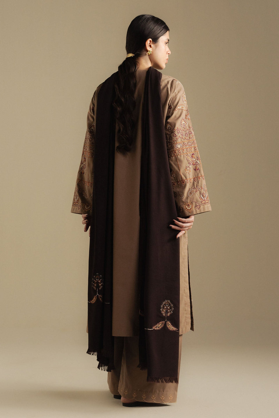 COCO BY ZARA SHAHJAHAN | WINTER UNSTITCHED'25-BLOOM 6B