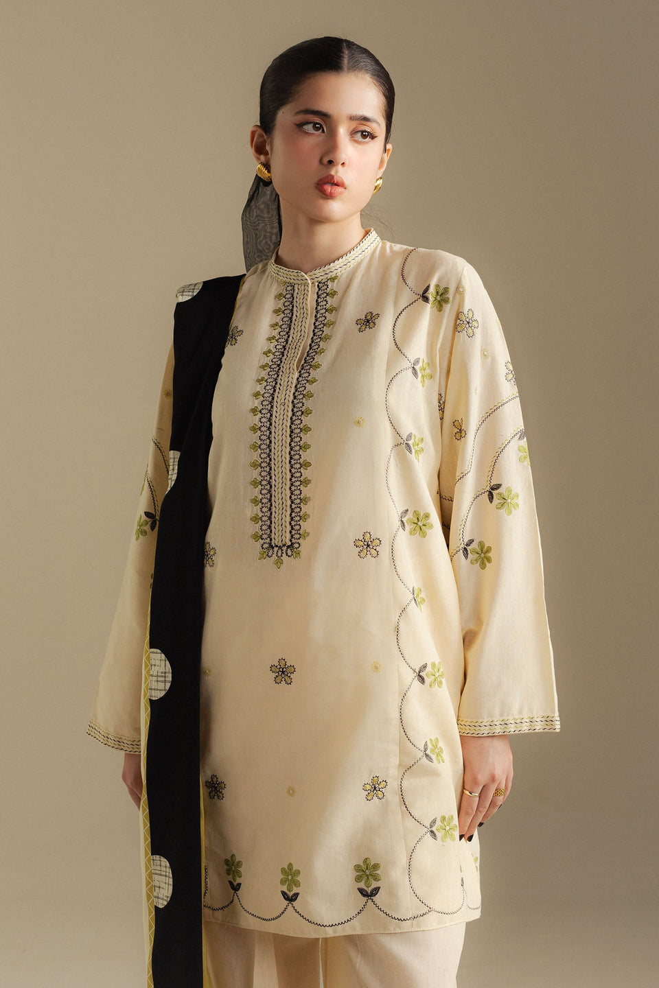 COCO BY ZARA SHAHJAHAN | WINTER UNSTITCHED'25-FAWN - 8B