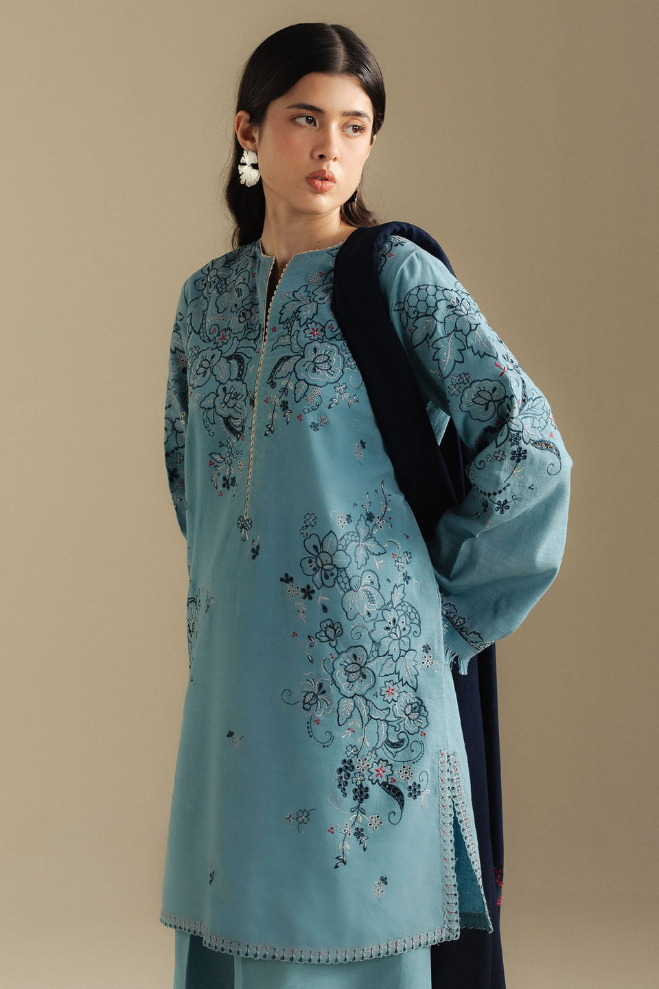 COCO BY ZARA SHAHJAHAN | WINTER UNSTITCHED'25-LAUREL - 9B