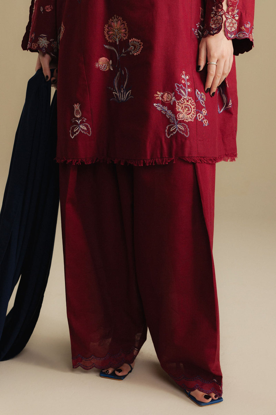 COCO BY ZARA SHAHJAHAN | WINTER UNSTITCHED'25 -DAWN - 5B