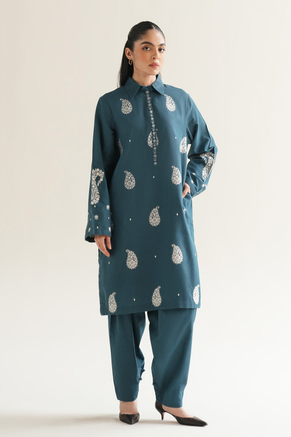 ZARA SHAHJAHAN |A\W 2025 - ZR25B0921