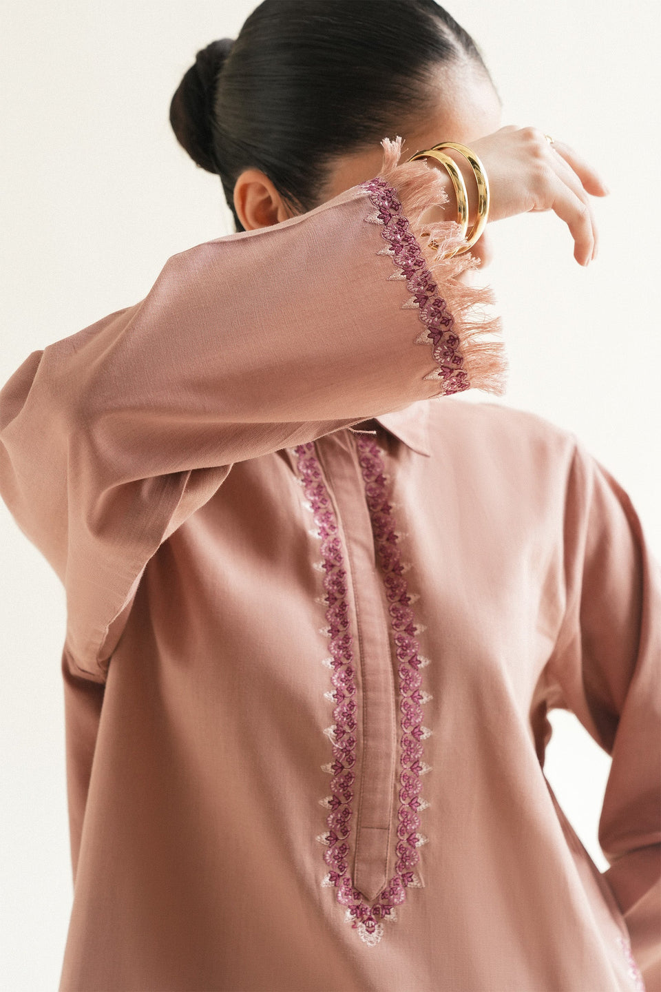 ZARA SHAHJAHN |A\W 2025 ZR25B0920