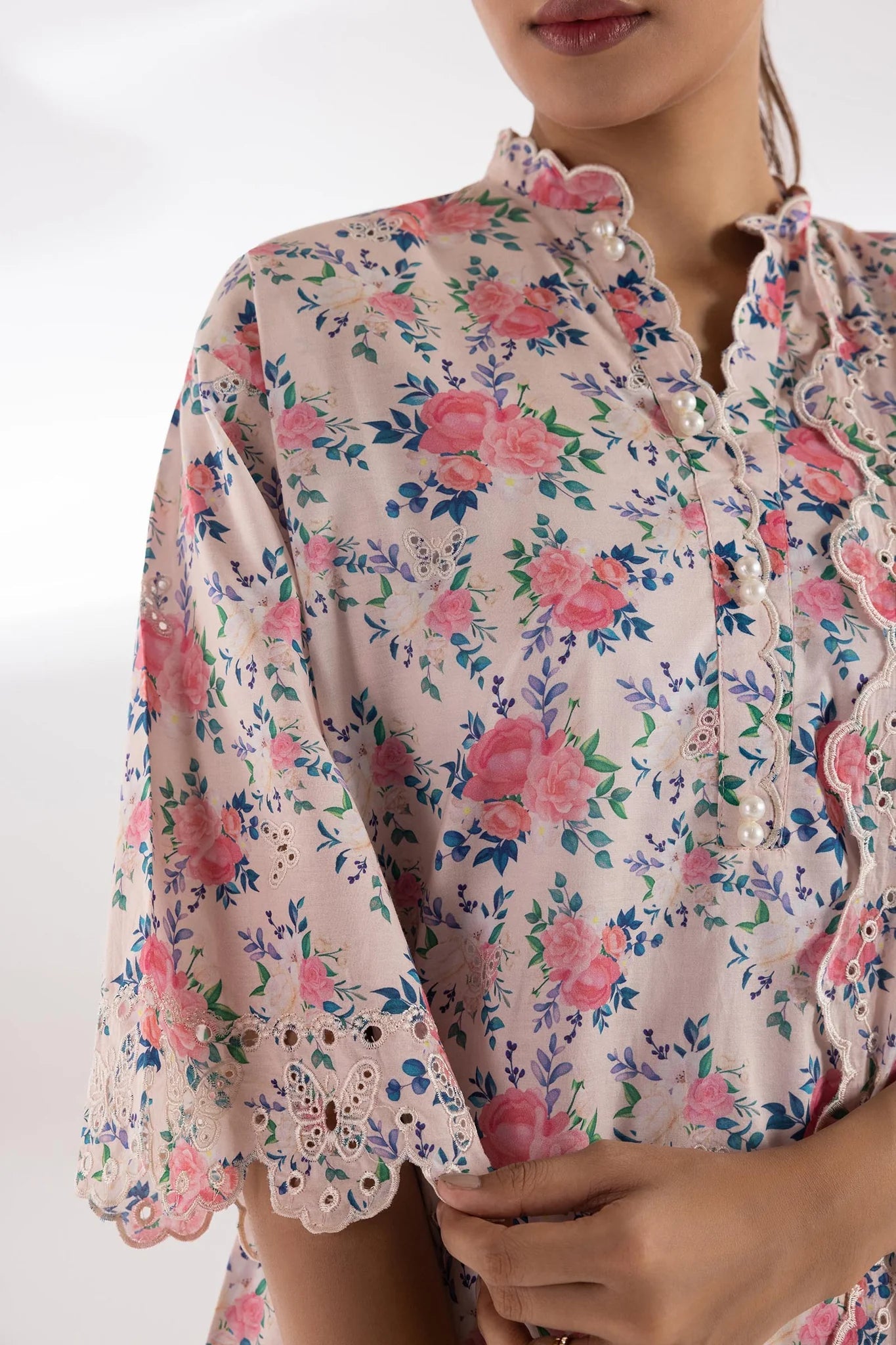 Sana safinaz|Pre-Fall Collection '25 - Stitched Embroidered Shirt SS25ESE705