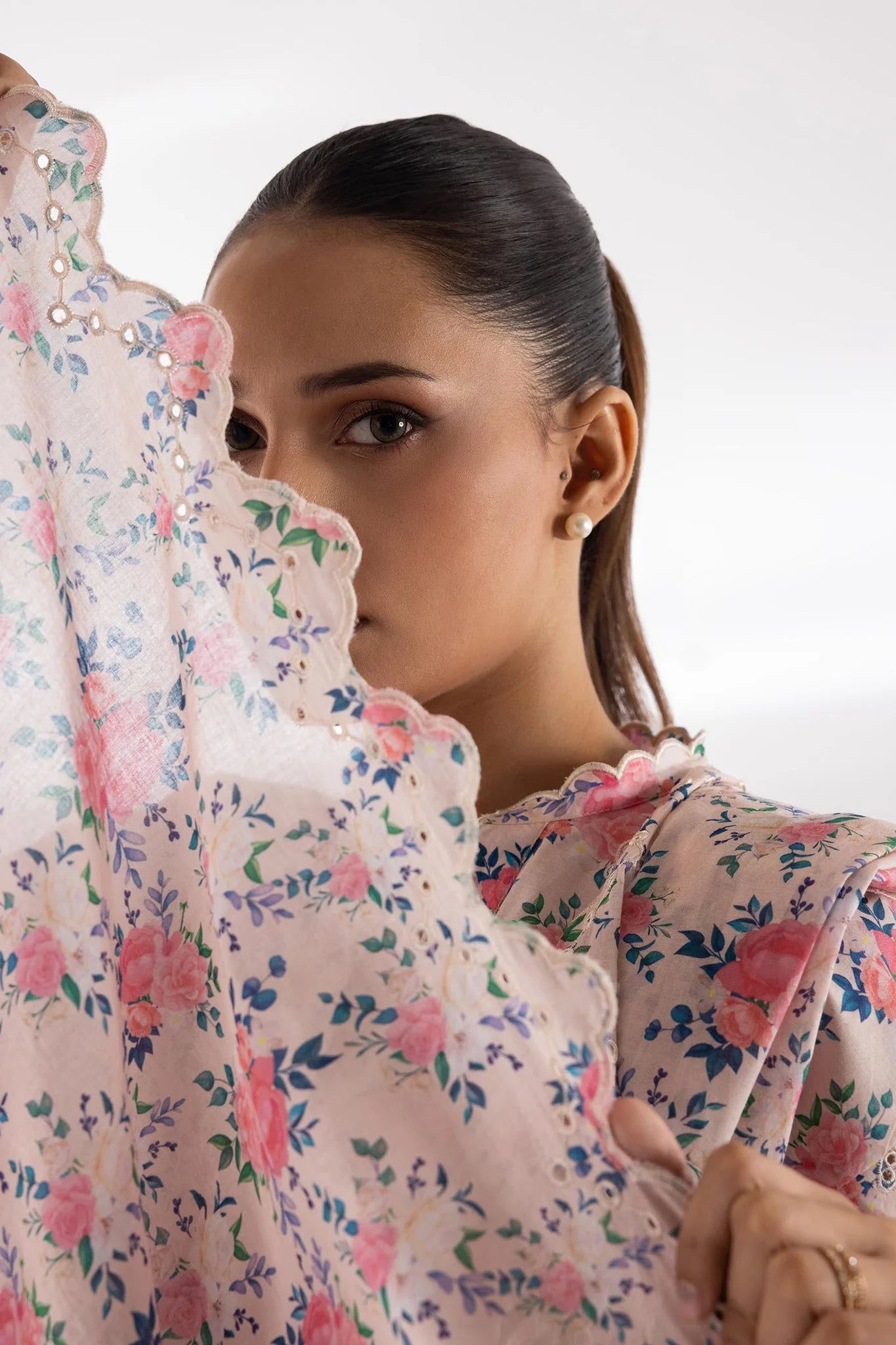 Sana safinaz|Pre-Fall Collection '25 - Stitched Embroidered Shirt SS25ESE705