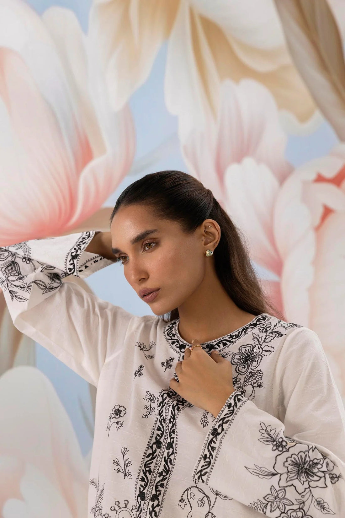 Sana safinaz|Pre-Fall Collection '25 - Stitched Jacquard Embroidered Shirt SS25SGE433