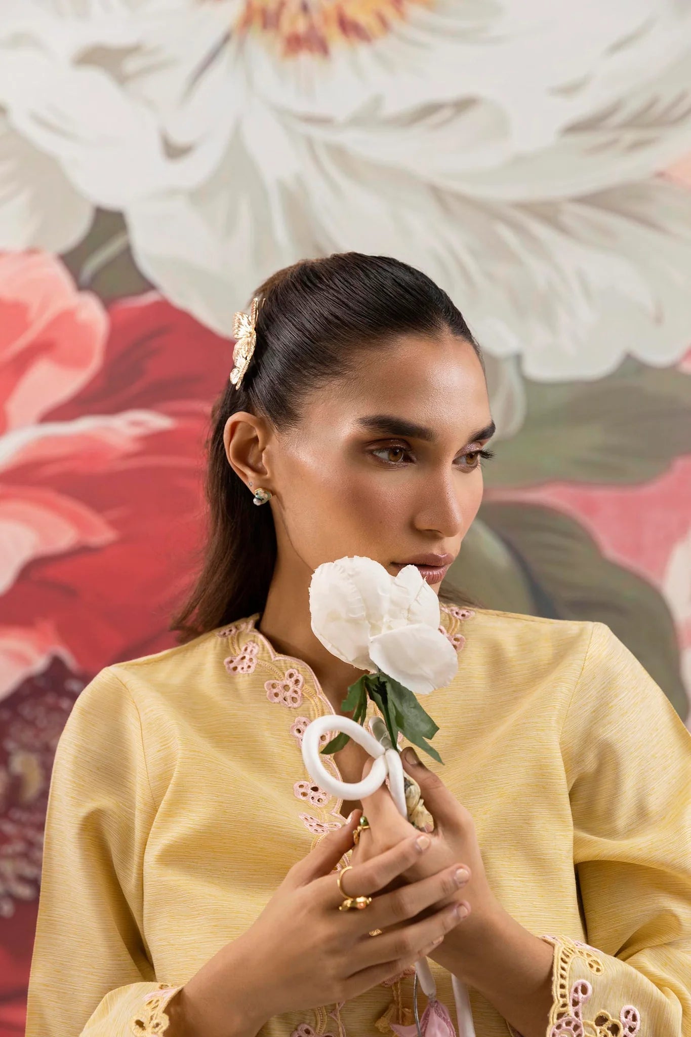 Sana Safinaz |Pre-Fall Collection '25 - Stitched Embroidered Chambrey Shirt SS25SGE404