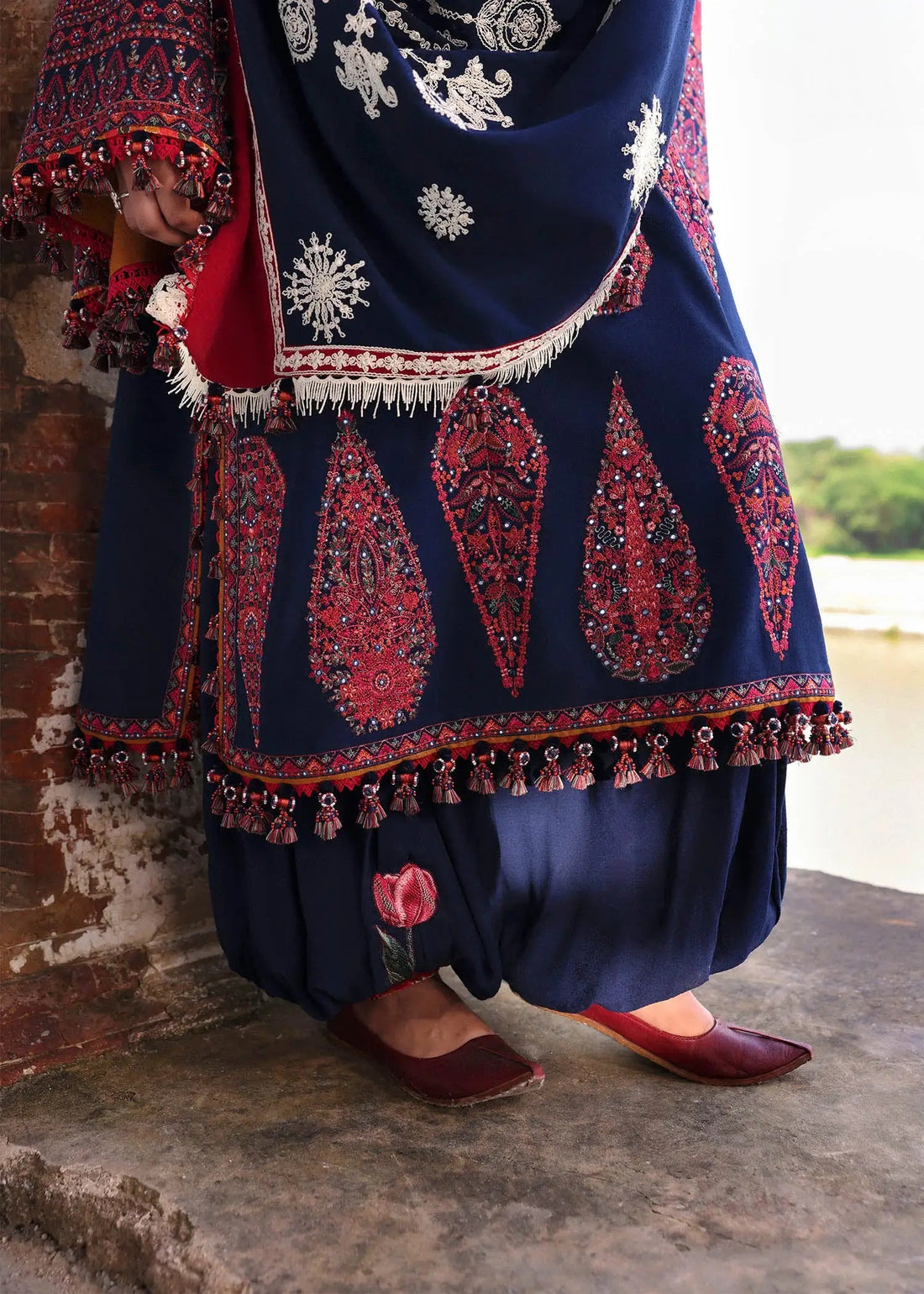 HUSSAIN REHAR | KARANDI UNSTITCHED '25 - GULBANO