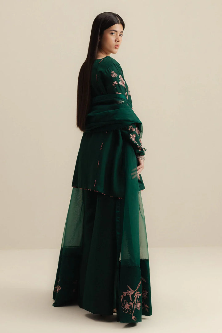 ZARA SHAHJAHAN | FESTIVE A/W 2025 - GULRAIZ