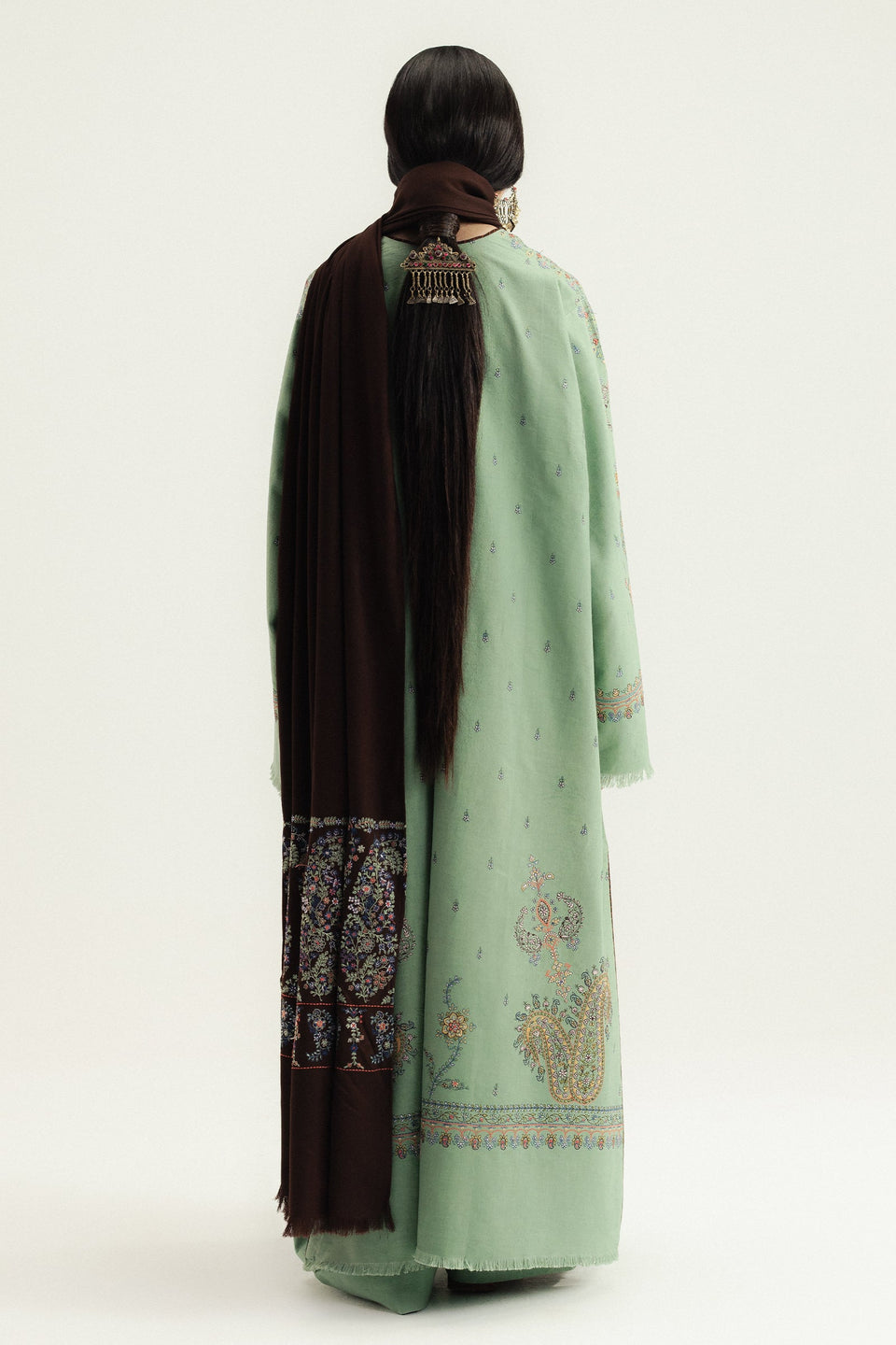 ZARA SHAHJAHAN | WINTER UNSTITCHED '25 - KERAN