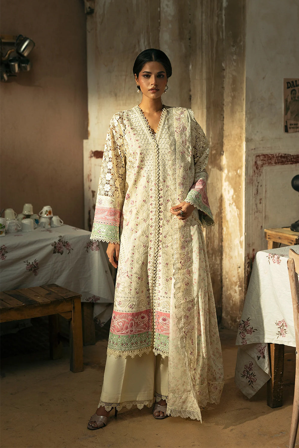 AFROZEH |Mohabbat-Mulaqatat Festive Lawn '2025