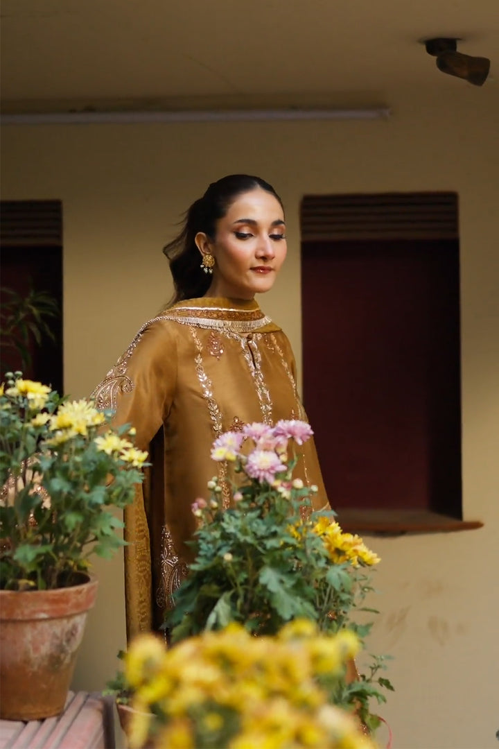 Ansab Jahangir |Nina