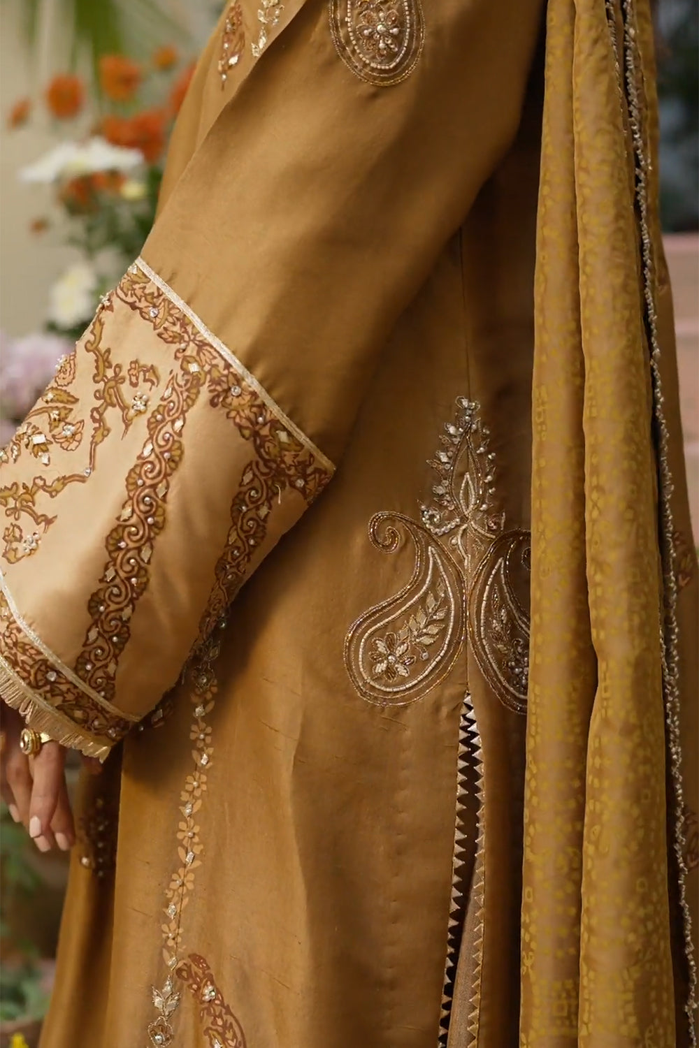 Ansab Jahangir |Nina