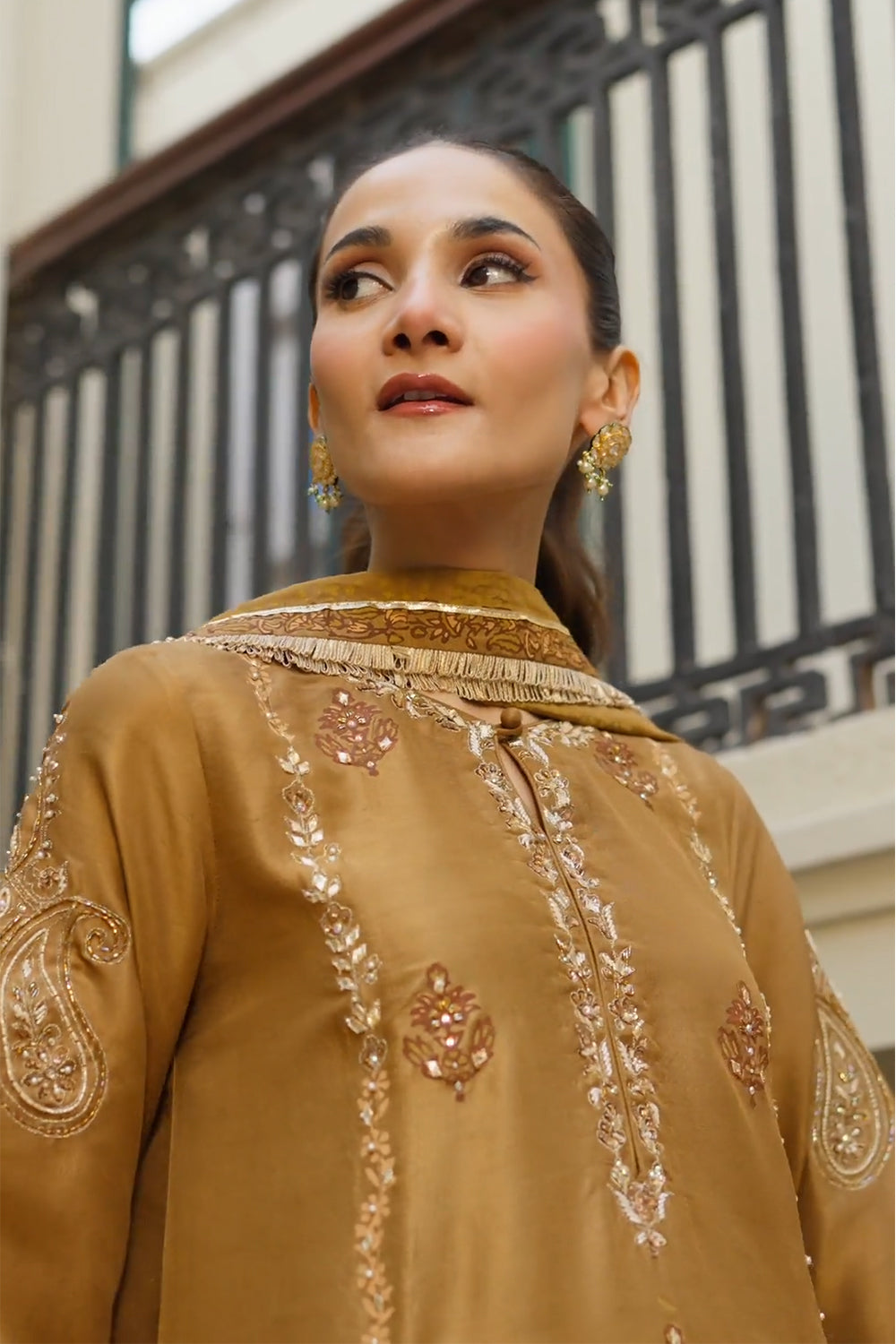 Ansab Jahangir |Nina